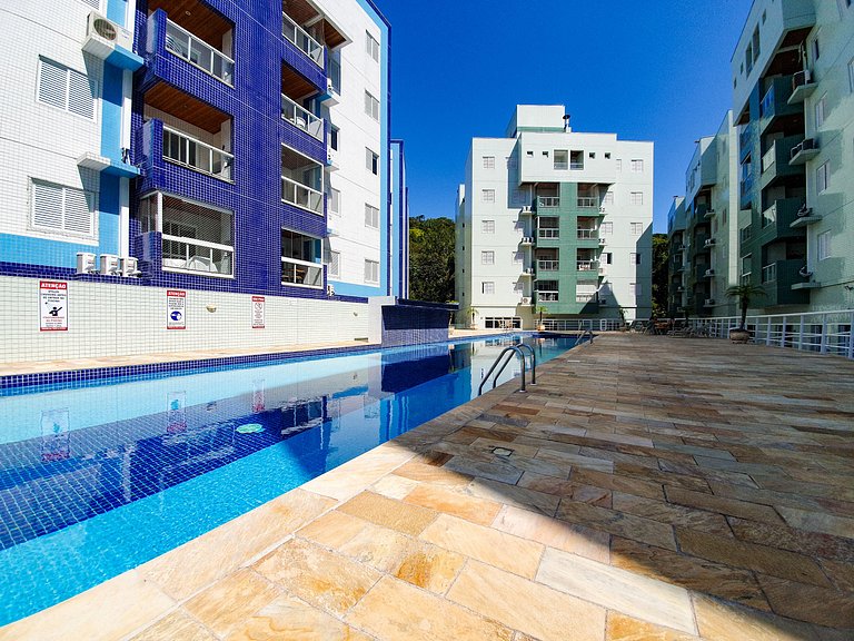 Apartamento com Piscina Aquecida - TF J307