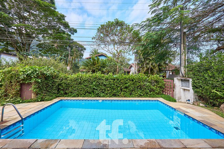 Beautiful House in Pedra Verde Condominium By Temporada Féri