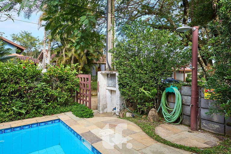 Beautiful House in Pedra Verde Condominium By Temporada Féri